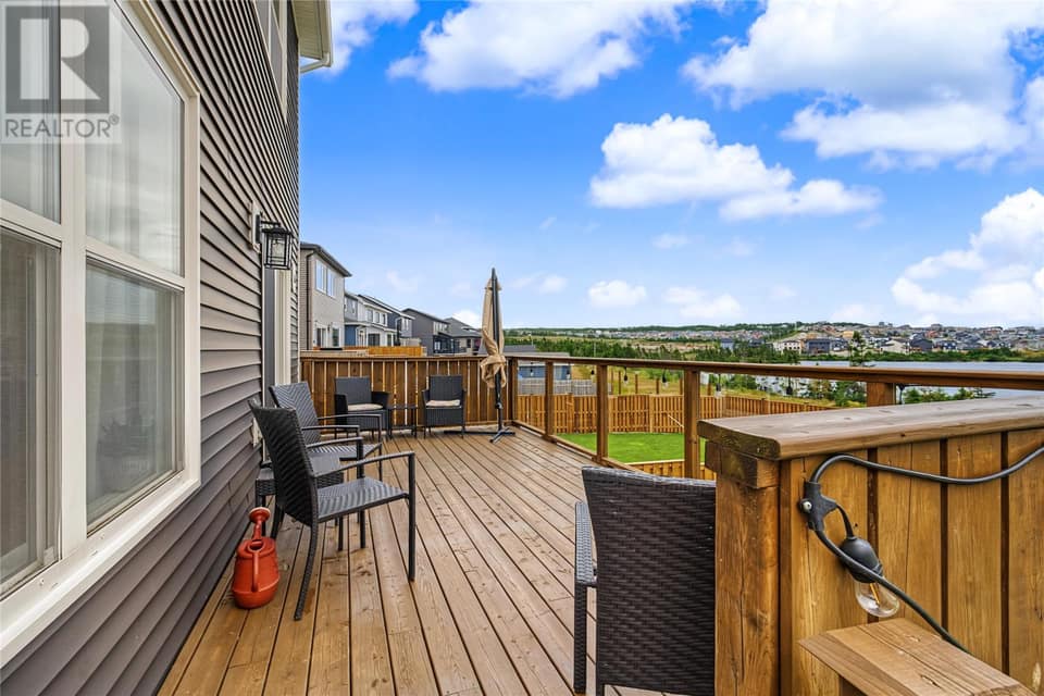 172 Lanark Drive, photo 5 of 31