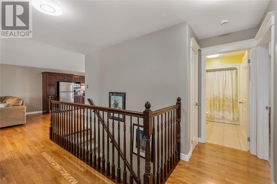 86 Hollyberry Drive, photo 13 of 37
