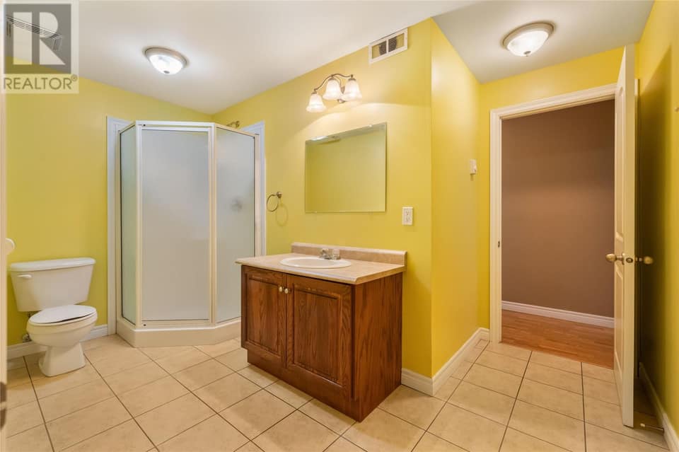 86 Hollyberry Drive, photo 24 of 37