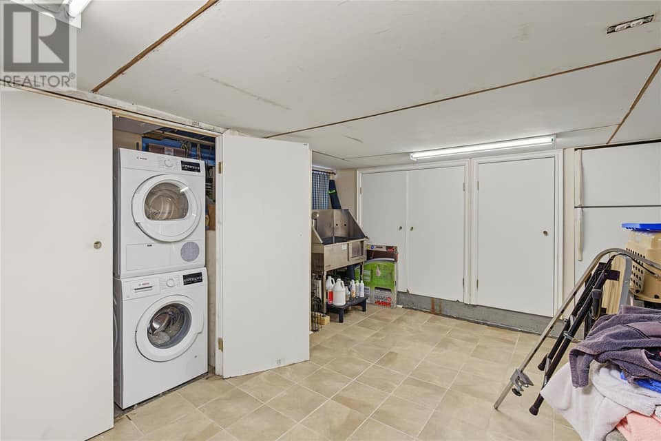 11 Blatch Avenue, photo 26 of 32