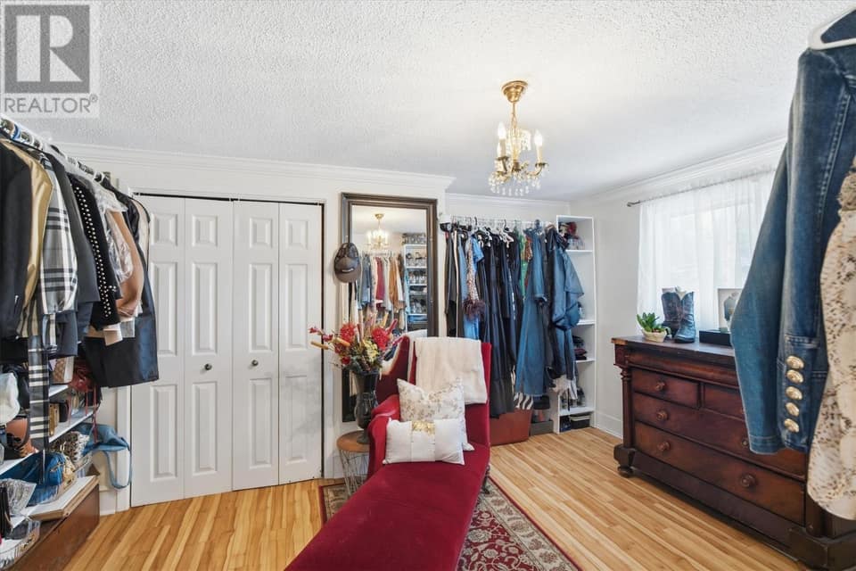 213 Pennywell Road, photo 20 of 34