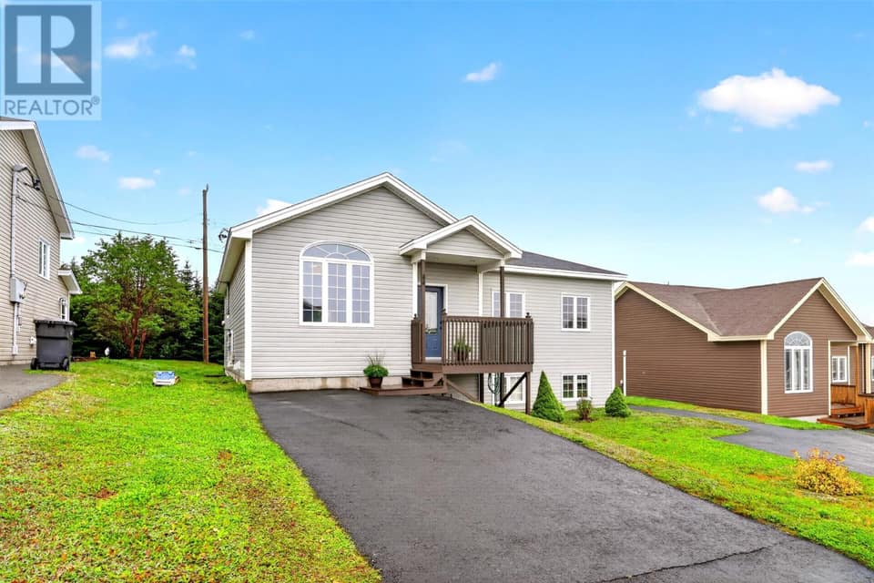 44 Seascape Drive, photo 2 of 37