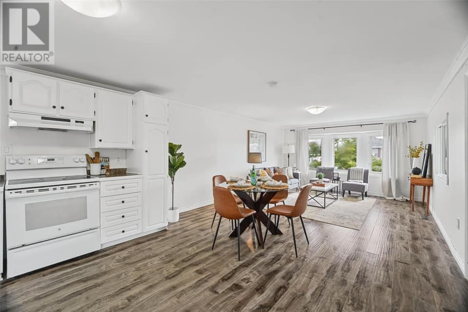 14 Ashgrove Drive, photo 9 of 21