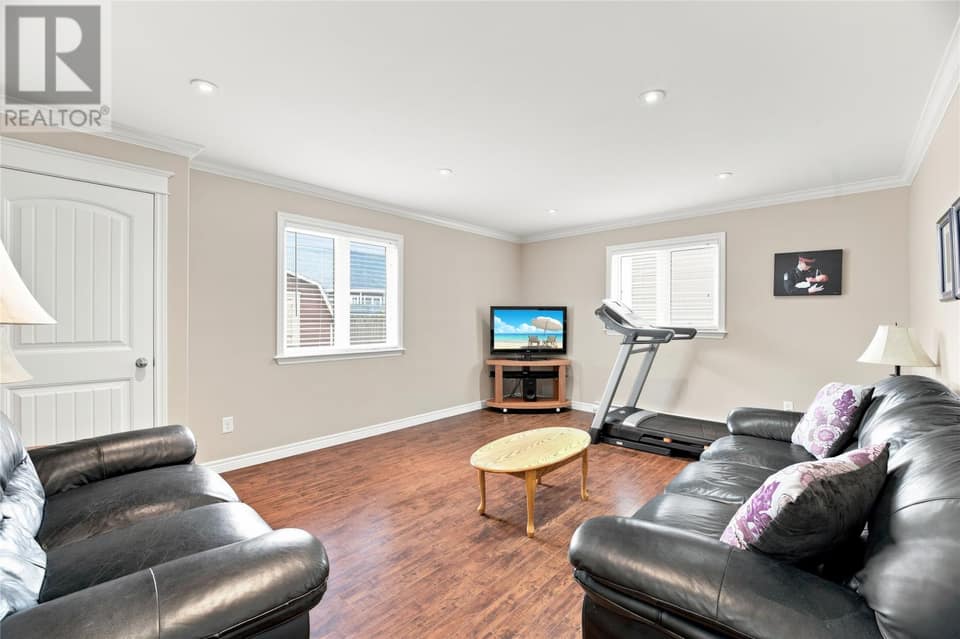 48 DAUNTLESS Street, photo 20 of 30