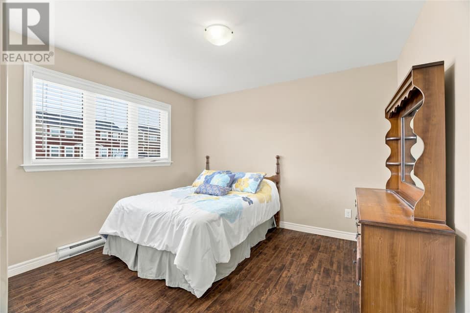 48 DAUNTLESS Street, photo 21 of 30