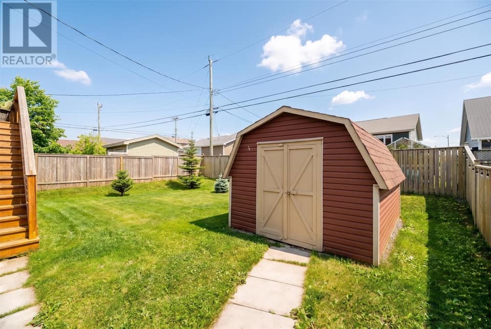 48 DAUNTLESS Street, photo 27 of 30