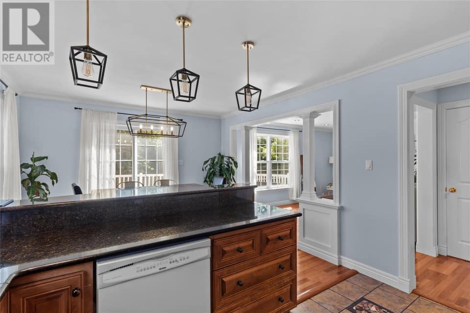 3 Maple Street, photo 11 of 42