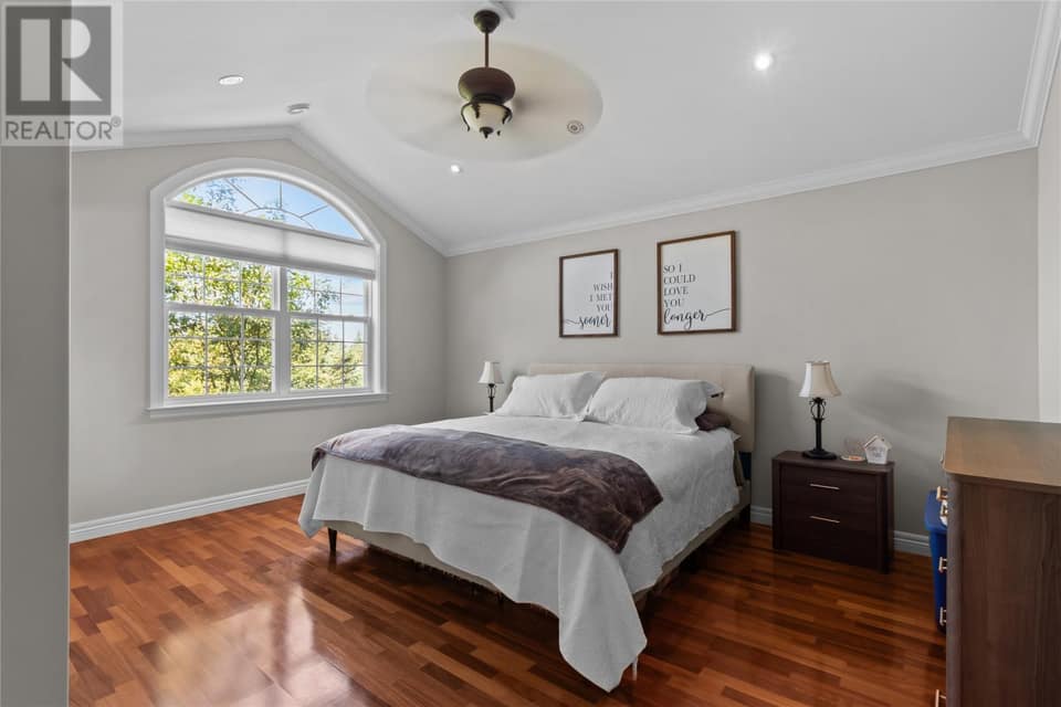 3 Maple Street, photo 16 of 42