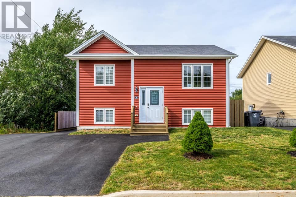 5 Chatwood Crescent, photo 1 of 38