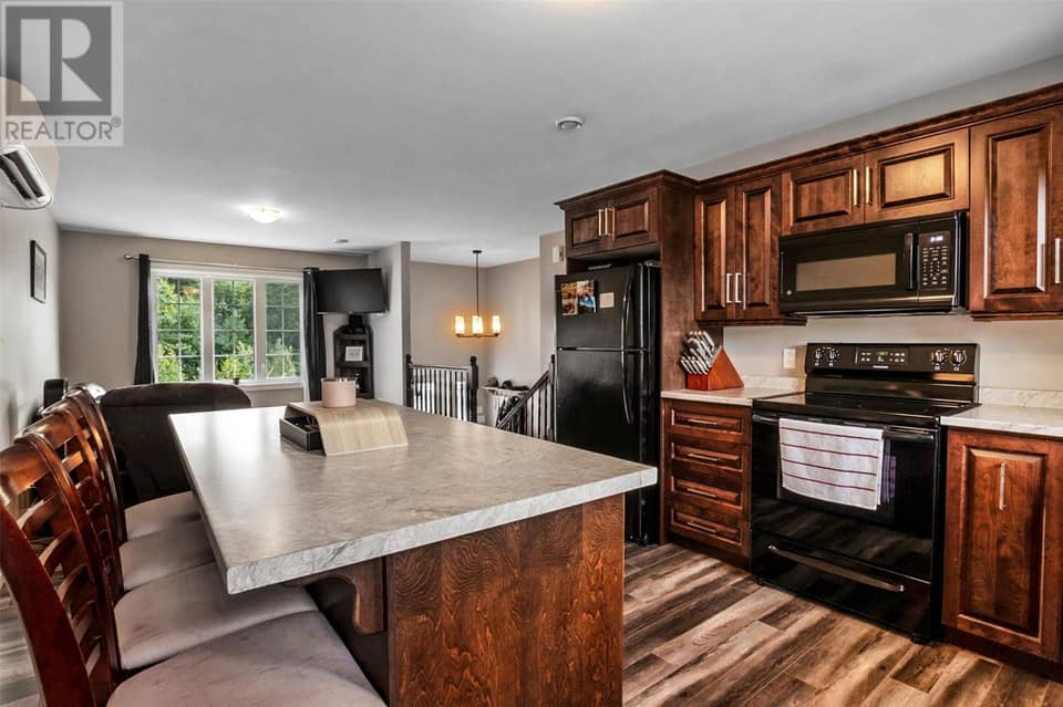 5 Chatwood Crescent, photo 10 of 38
