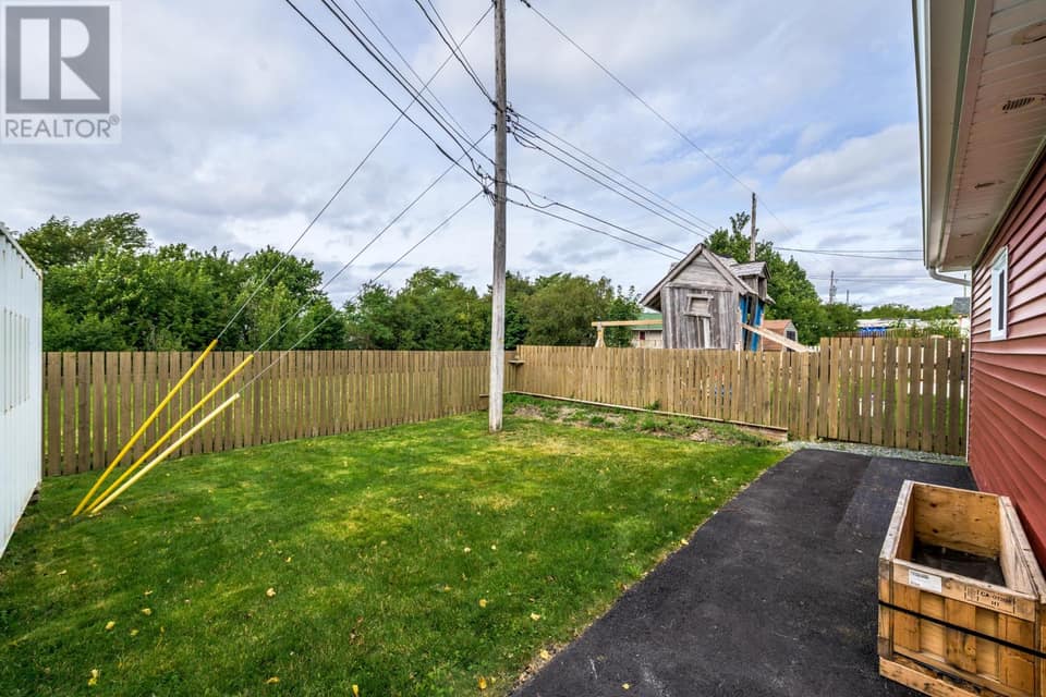 5 Chatwood Crescent, photo 32 of 38