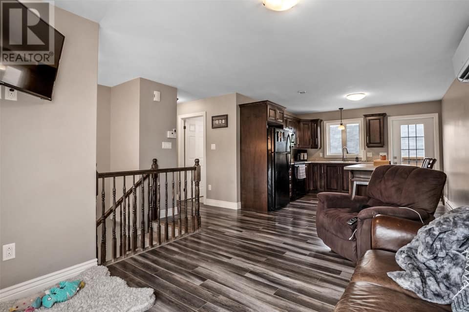 5 Chatwood Crescent, photo 5 of 38