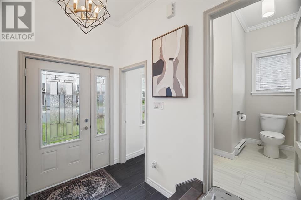 18 Challenger Crescent, photo 12 of 34