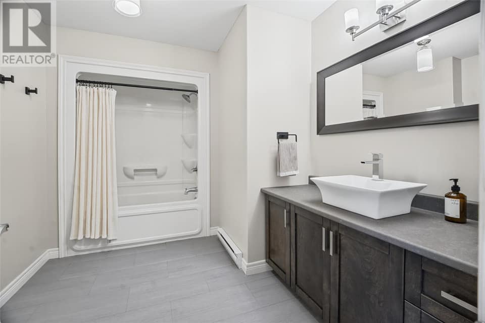 18 Challenger Crescent, photo 22 of 34