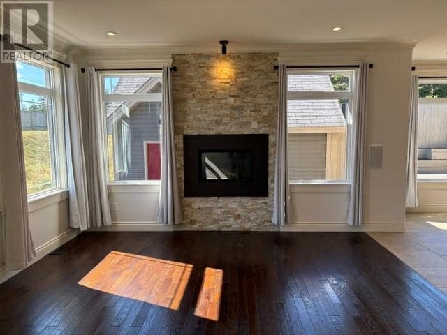 111 Cheeseman Drive, photo 13 of 49