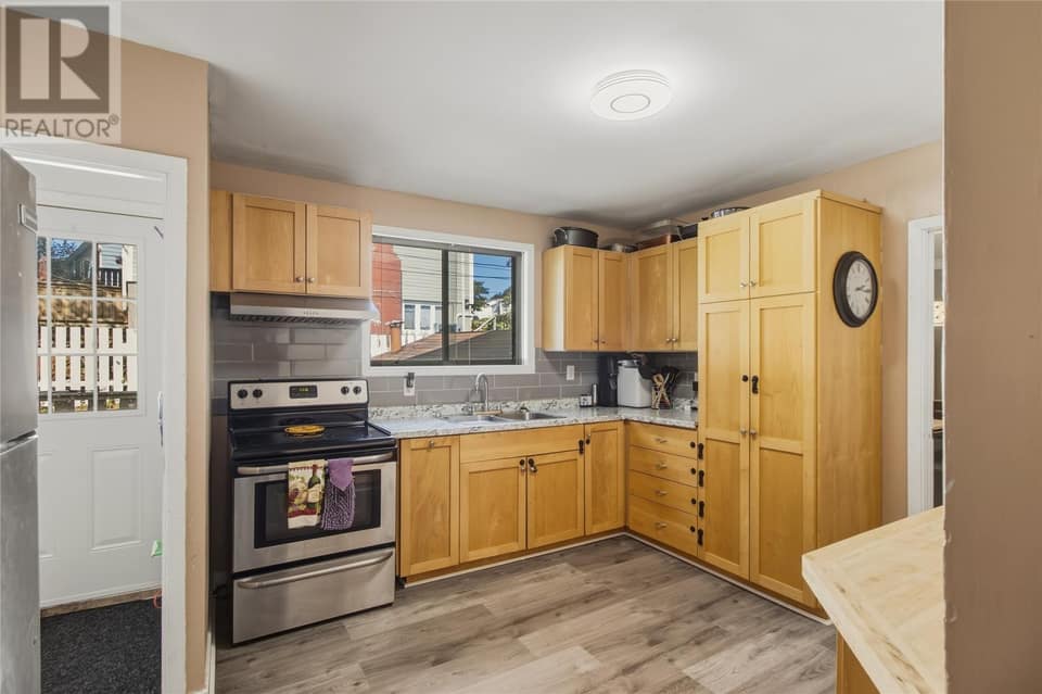 48 Amherst Heights, photo 7 of 30