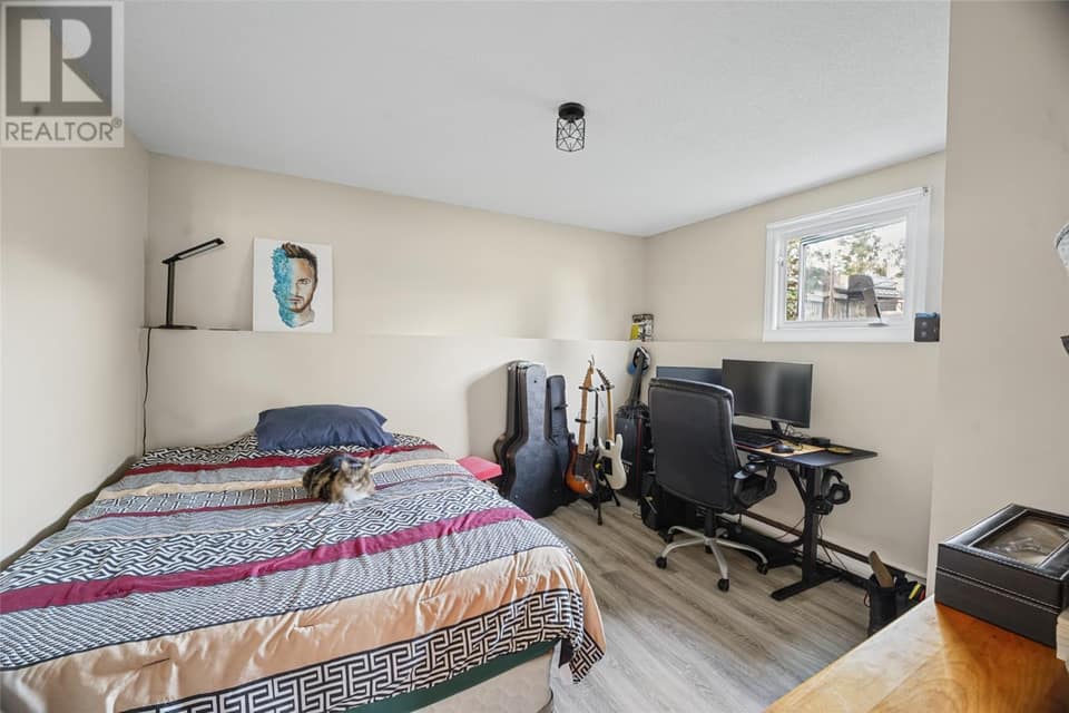 31 Princeton Crescent, photo 20 of 31