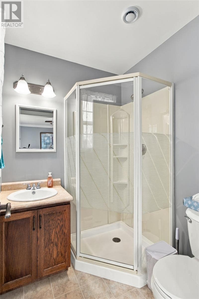 176 Green Acre Drive, photo 19 of 25