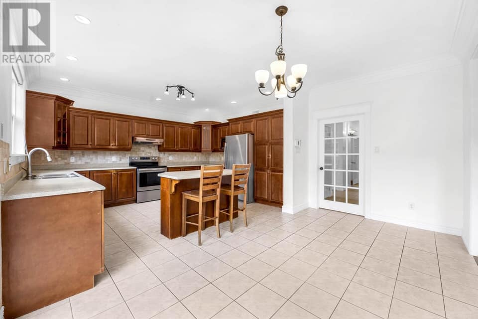 101 Waterford Bridge Road, photo 12 of 47