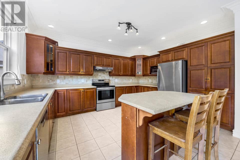 101 Waterford Bridge Road, photo 13 of 47