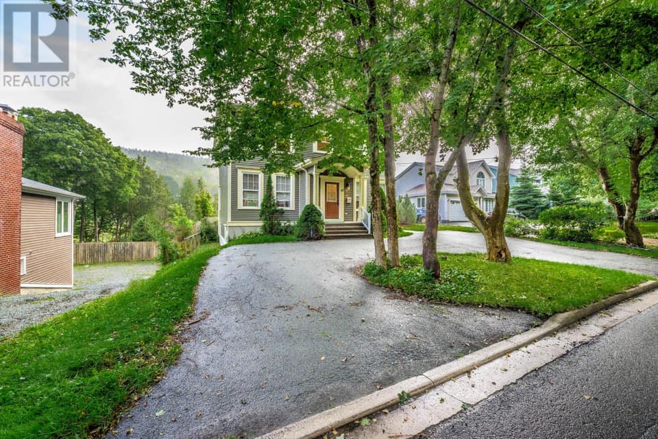 101 Waterford Bridge Road, photo 2 of 47