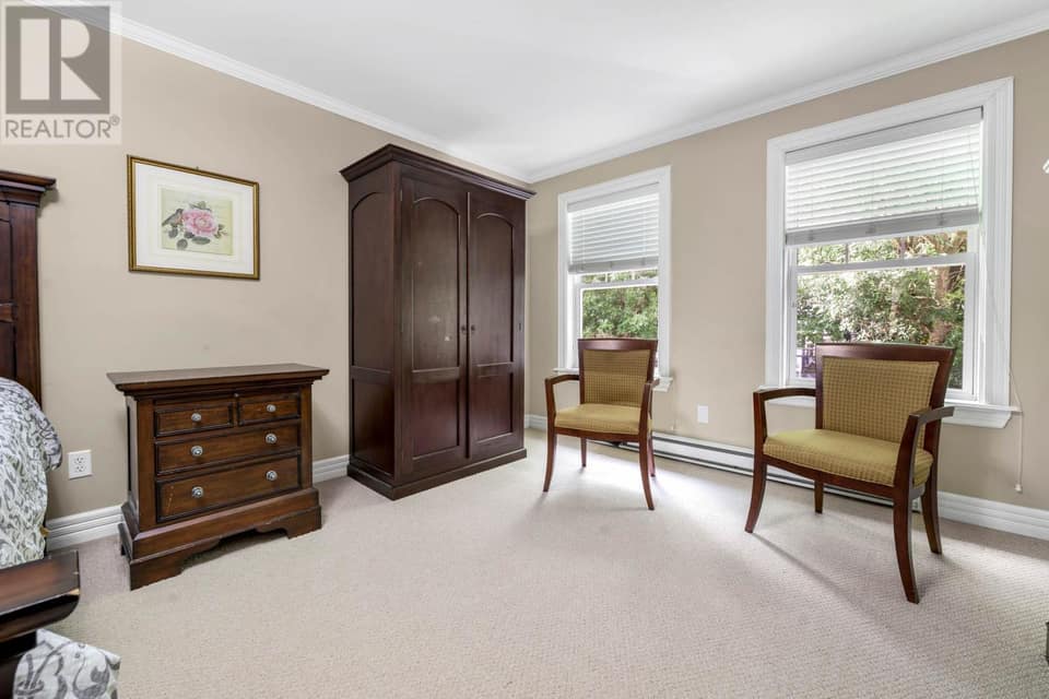 101 Waterford Bridge Road, photo 27 of 47