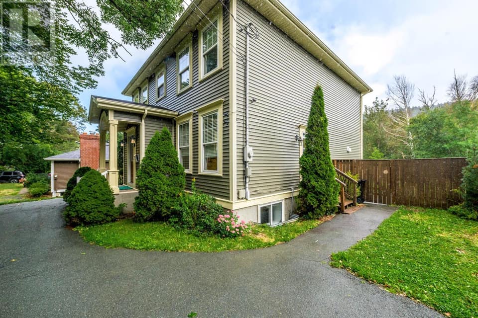 101 Waterford Bridge Road, photo 4 of 47