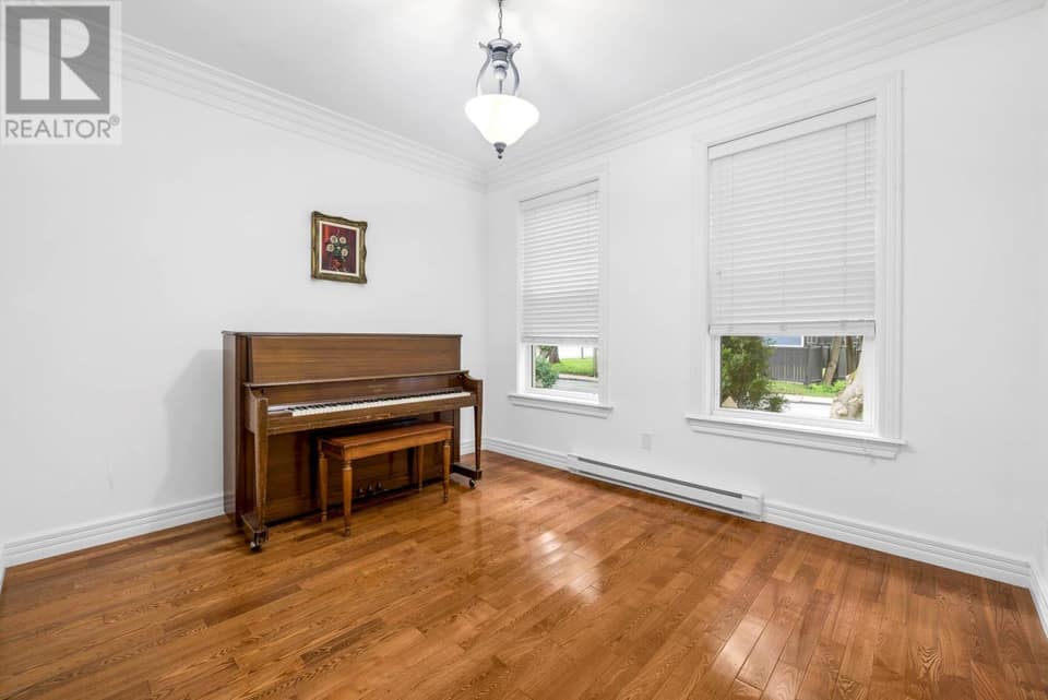 101 Waterford Bridge Road, photo 7 of 47